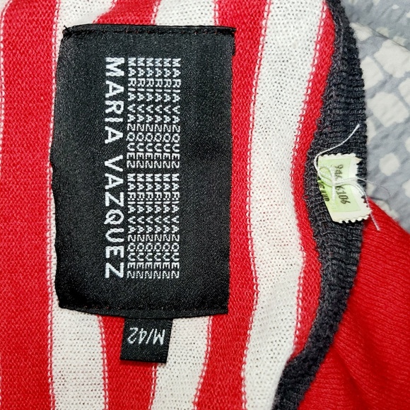 Maria Vazquez sweater - Picture 5 of 8